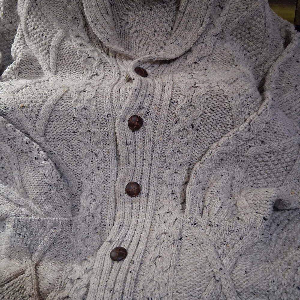 Men's Gray Cable Knit Sweater